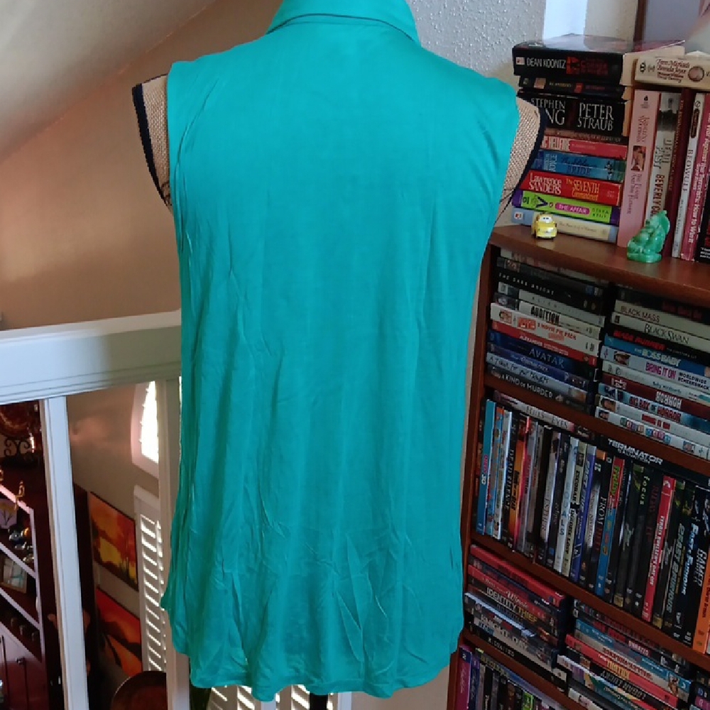 Iris Basic Teal Sleeveless Button-Down Blouse - image 4